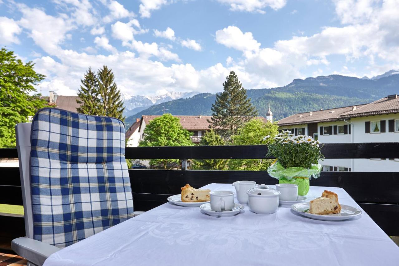 Alpenkette Apartment Гармиш-Партенкирхен Екстериор снимка